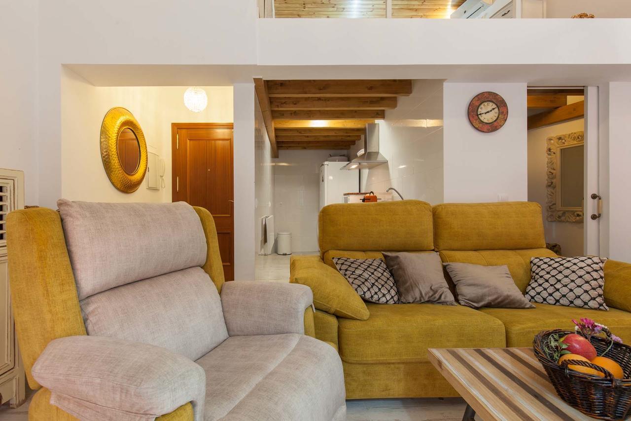 Ferienwohnung Loft / Duplex With Charming Historic Center. Wifi Sevilla Exterior foto